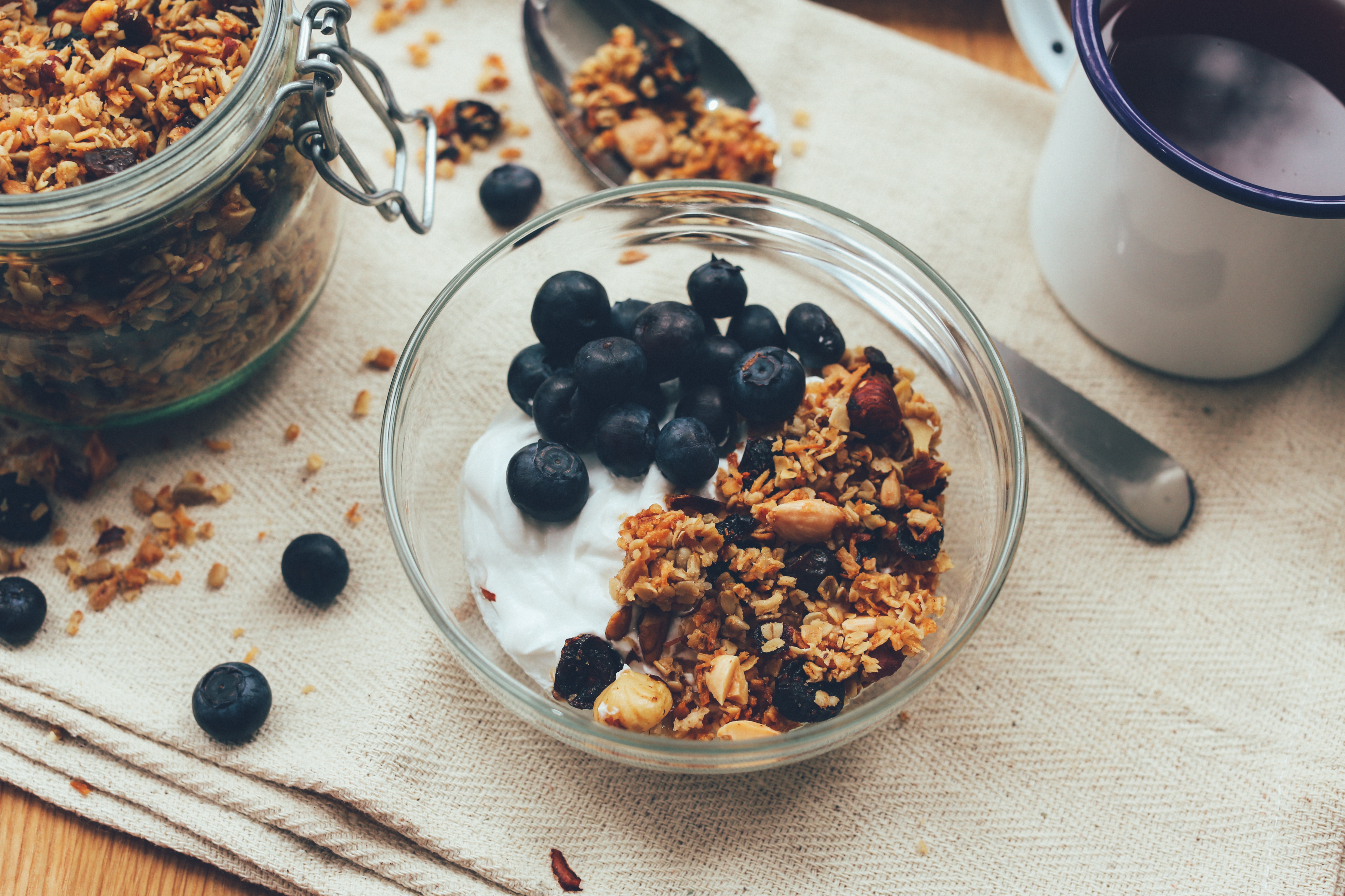 Greek Yogurt Parfait with Granola and Berries
